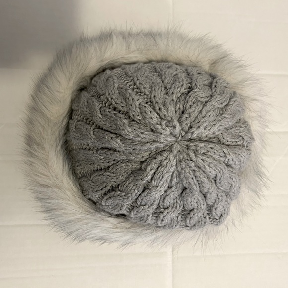 MARKS & SPENCER Winter Hat, Grey/White, Faux Fur, NWOT - Picture 2 of 4